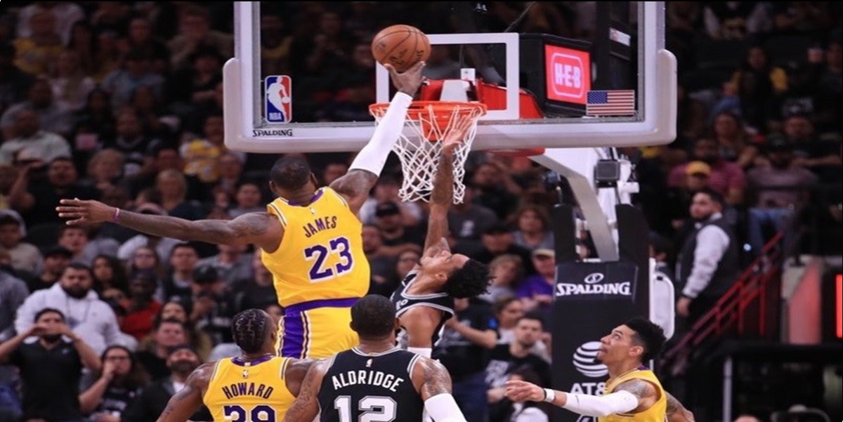 LeBron James Ganas, Lakers Pukul Spurs di Depan Penggemarnya Sendiri